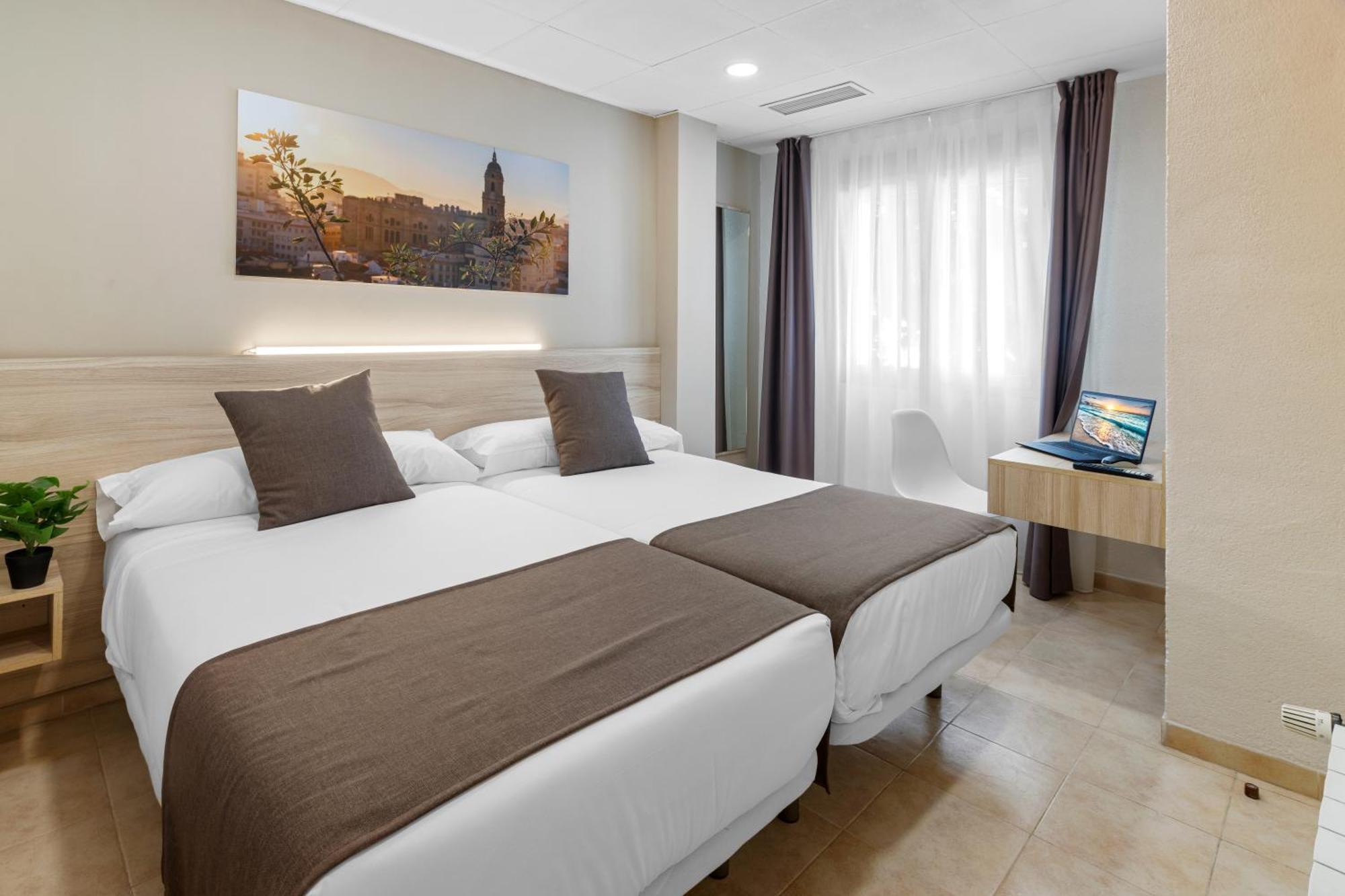Hotel Vas Malaga Ciudad Extérieur photo