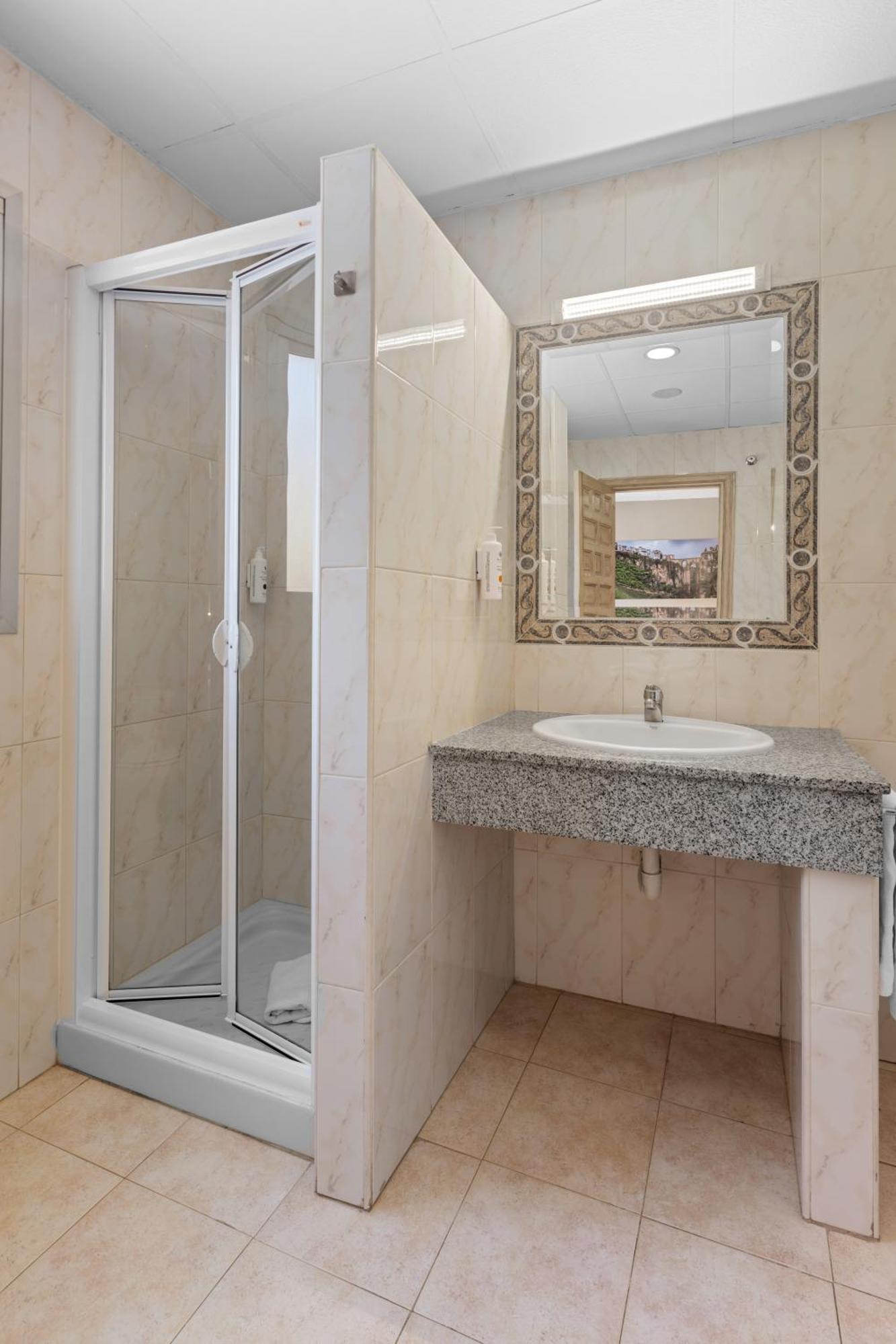 Hotel Vas Malaga Ciudad Extérieur photo